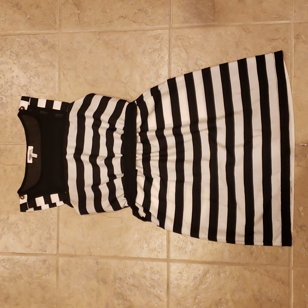 Monteau Striped Sleeveless Dress